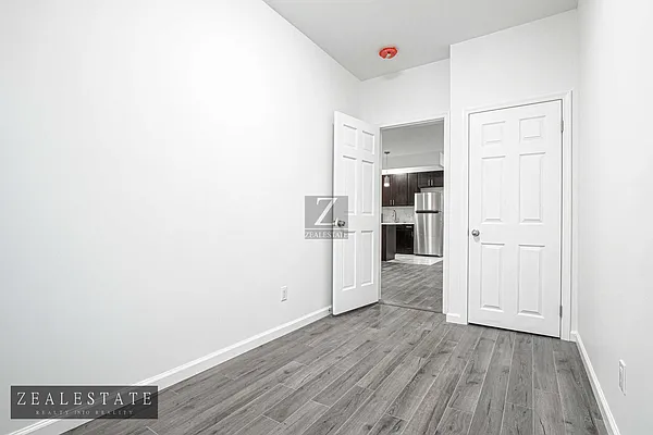 Rented by ZealEstate Group Inc | media 21