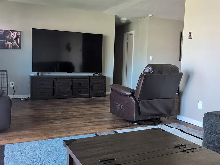 1830 N Glade Cir — Photo 6