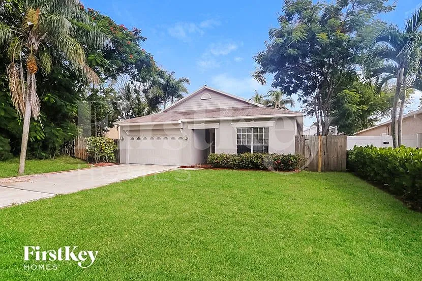 3 bed, 2.0 bath, 1400 sqft, $2,935 — Photo 3