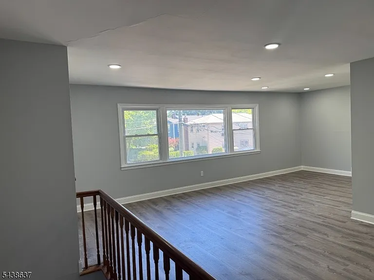 10 Evelyn Ct — Photo 9