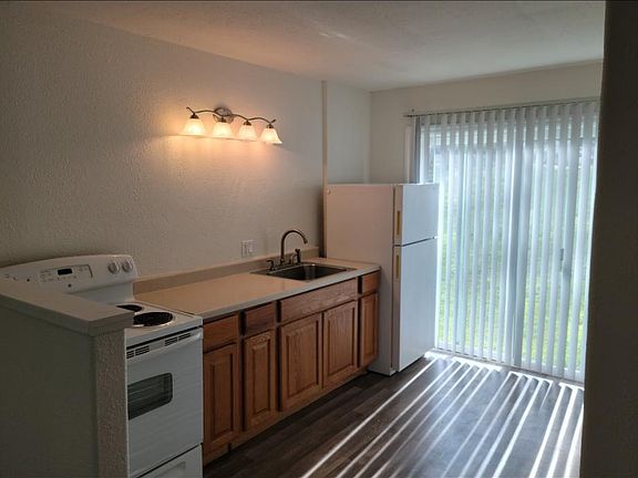 5th image of 1760 Tecolote Dr #1
