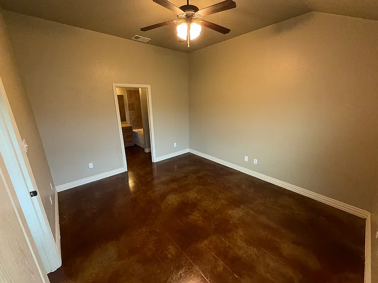 911 Ferrara Cir #A — Photo 9