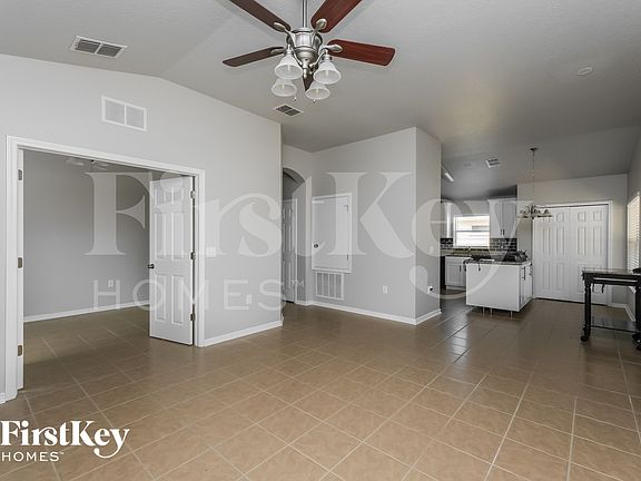 5th image of 9728 Highland Ridge Dr