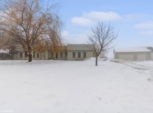 21040 County Line Rd, Kansasville, WI 53139