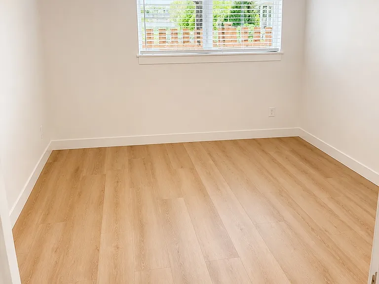 8711 S 114th St #6A — Photo 10