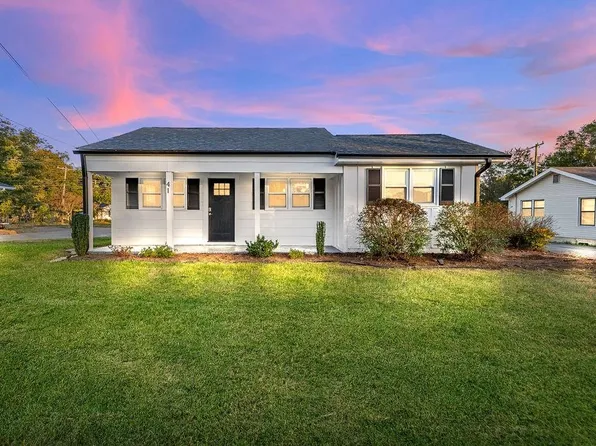 41 Lyman Rd, Inman, SC 29349