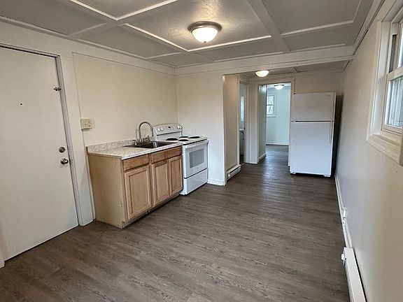 2nd image of 431 S Broad St #C