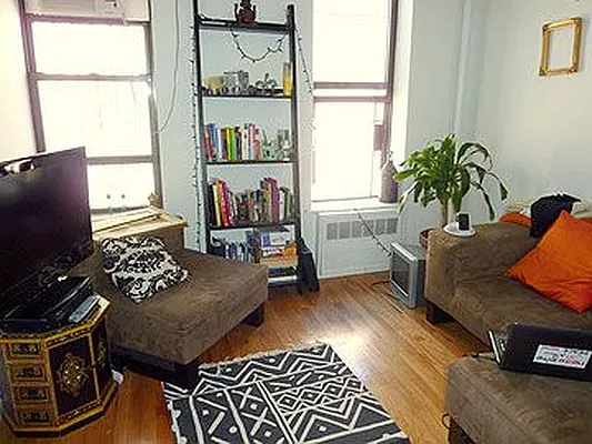 Rented by Chartwell Manhattan Realty | media 13