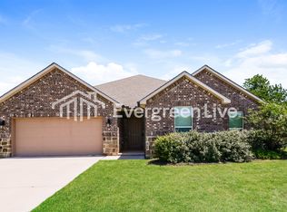 10617 SW 20th St, Yukon, OK 73099
