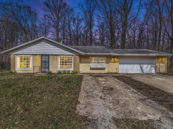 129 Tulip Tree Dr, Michigan City, IN 46360