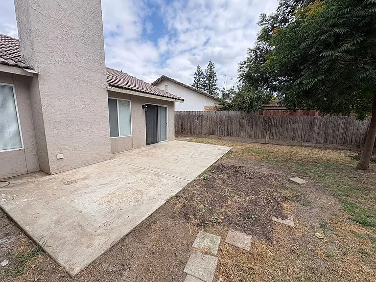 723 N Simon St — Photo 38