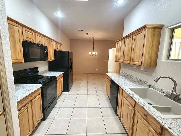 1983 Pinetrail St — Photo 14
