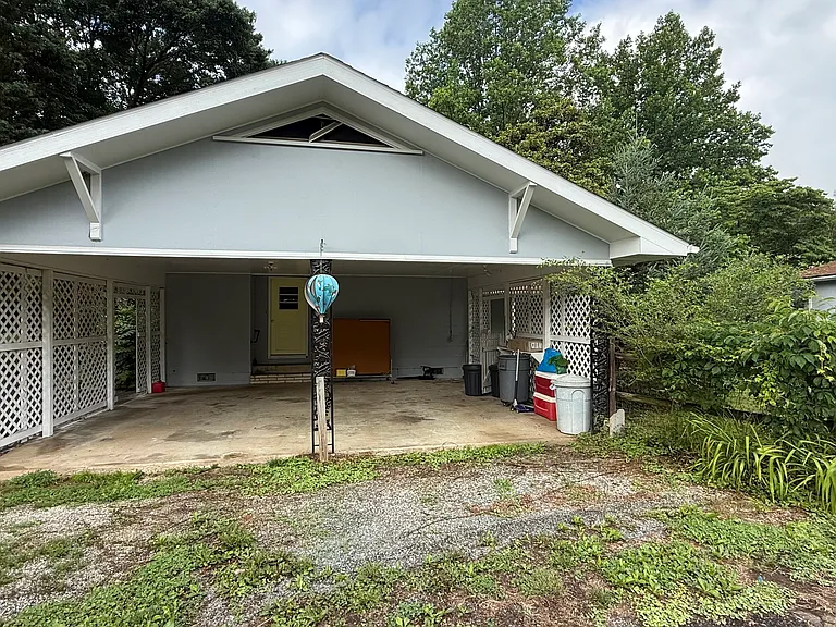 334 Black Hill Rd — Photo 2