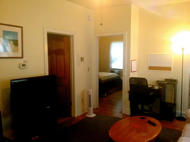 93 Oakland St — Photo 2