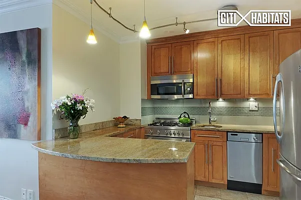 Sold by Citi Habitats | media 2