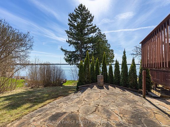 4th image of 520 Park Rd