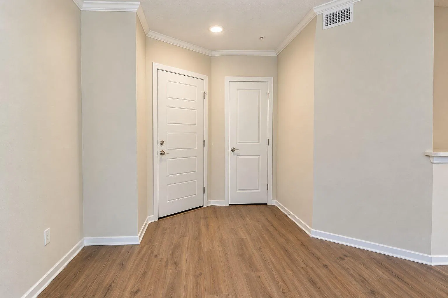 1 bed, 1.0 bath, 608 sqft, $1,195 — Photo 3