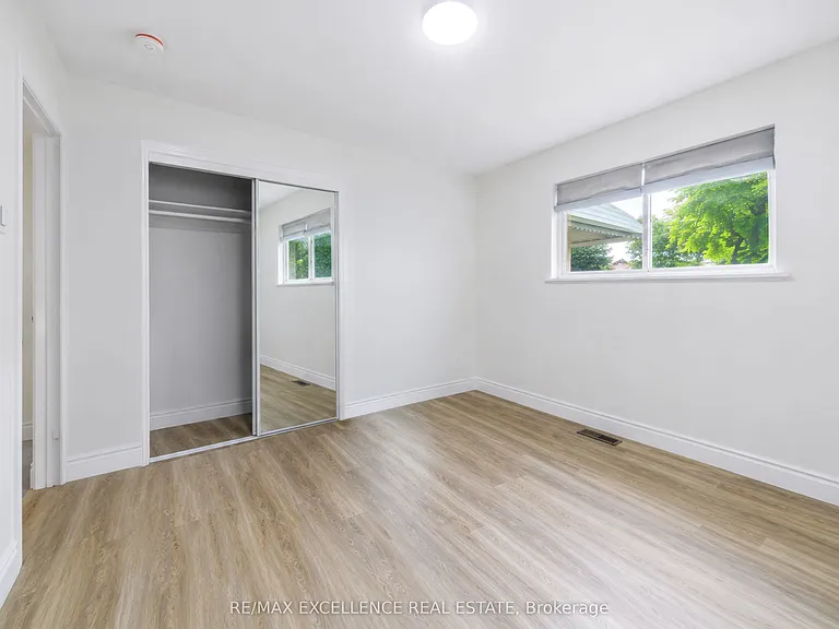 1814 Whitehall Dr — Photo 22