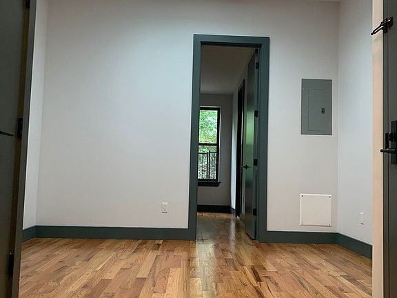 5th image of 18 Park St #2LL