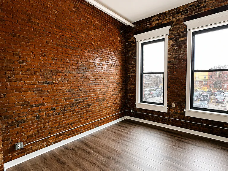 1832 W 25th St #2B — Photo 23