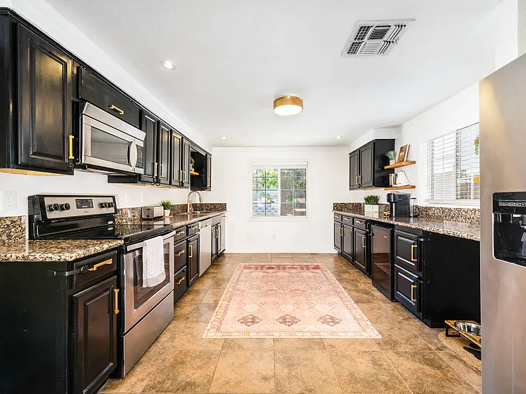 58380 Buena Vista Dr — Photo 16