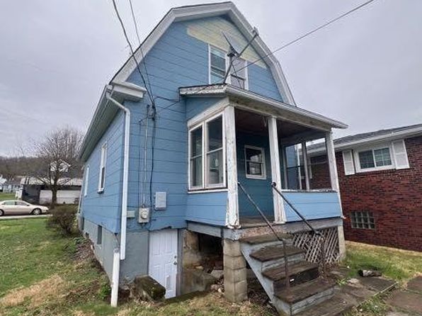 322 Beale Ave, Leechburg, PA 15656