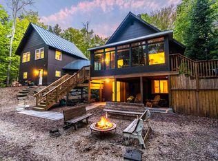 370 Maple Run Ln, Stowe, VT 05672