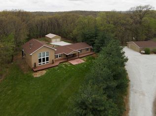 561 065n Ave, Mount Sterling, IL 62353