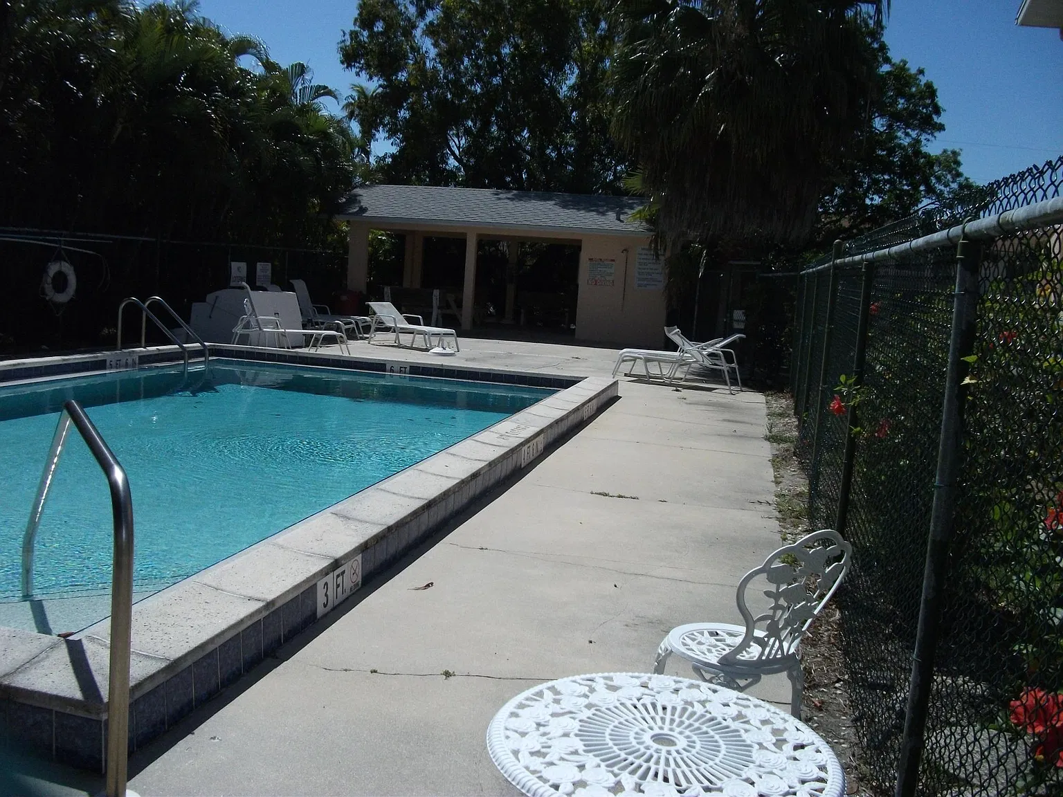 2 bed, 858 sqft, $1,350 — Photo 4