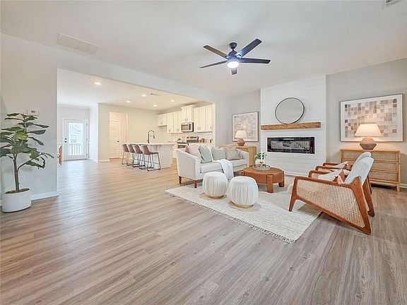 3rd image of 535 Ruths Dr