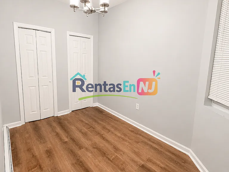 28 Sherman Ave #1A — Photo 4
