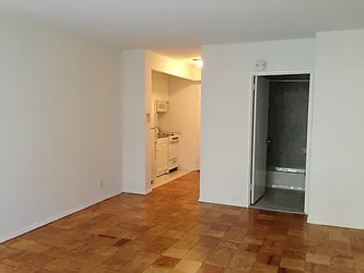 Rented by Manhattan Skyline