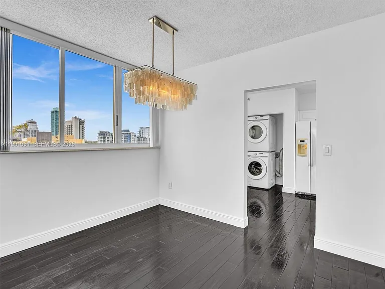 6422 Collins Ave #701 — Photo 34
