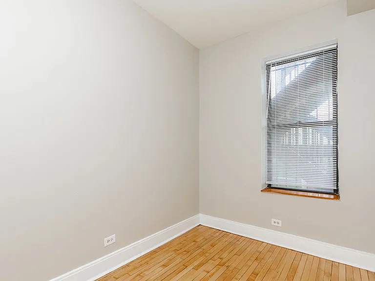 1117 S Racine Ave — Photo 18
