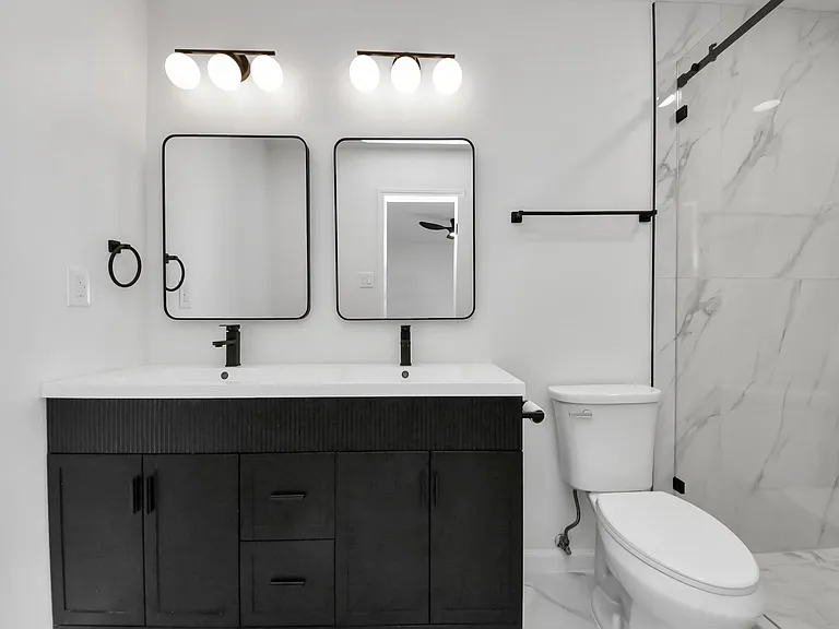 3305 Avenue R — Photo 15