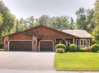1062 94th Lane Nw, Coon Rapids, MN 55433