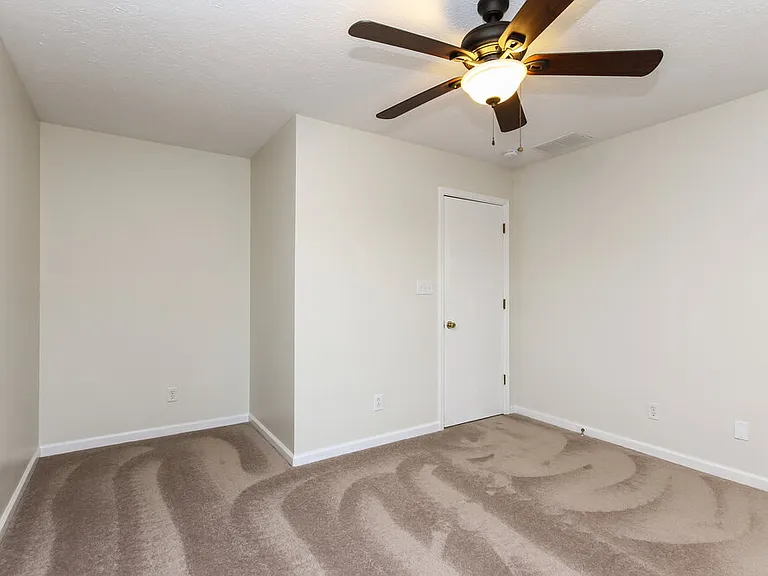 1237 Silver Ridge Ln — Photo 11