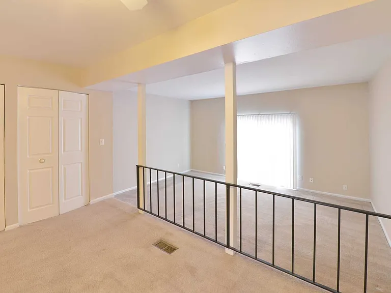 Carriage House Apartments — Photo 19