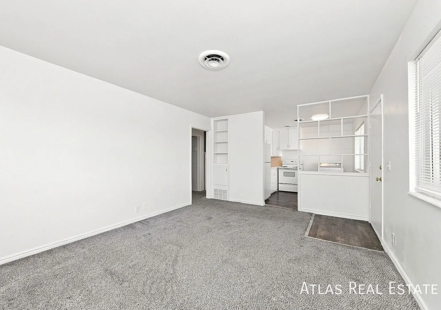 Cozy 1 Bedroom, 1 Bathroom Apartment | Off-Street Parking — Photo 4