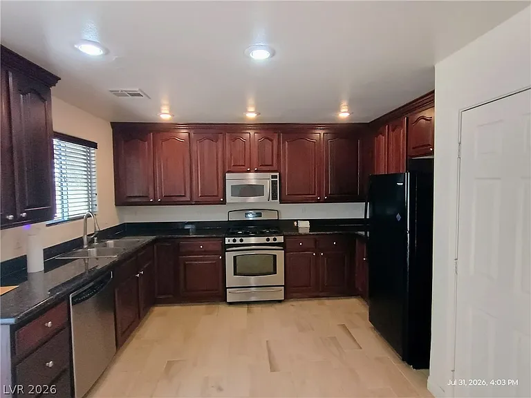 5846 Abbey Rose Ct — Photo 4