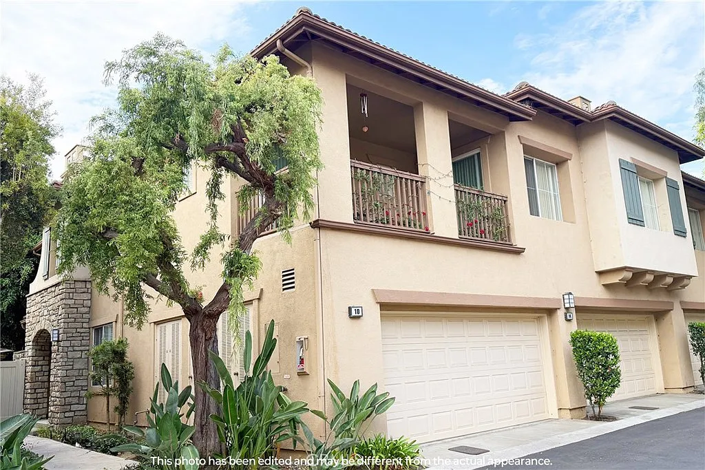 4 bed, 2004 sqft, $5,000 — Photo 1