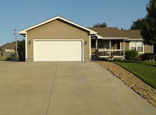 4340 SE Chisolm Rd, Topeka, KS 66609