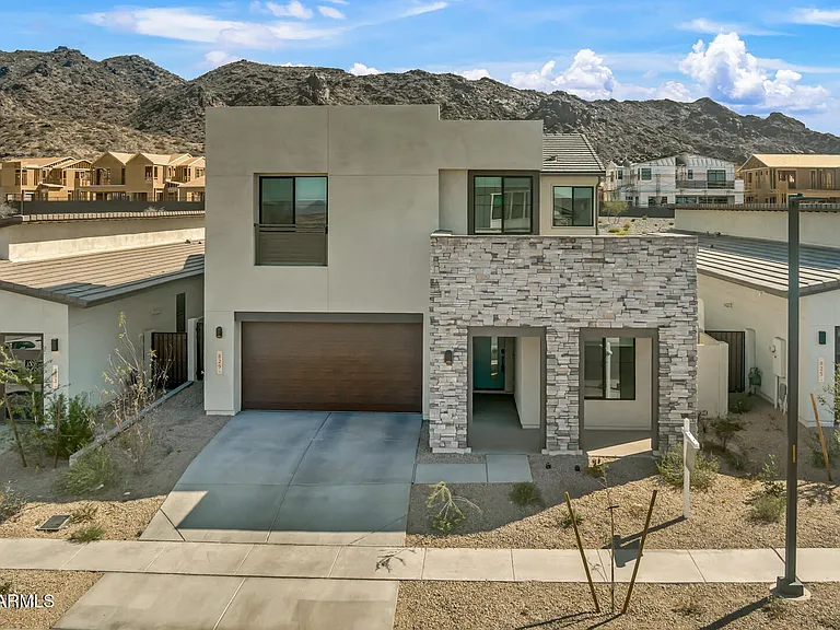 829 E Monte Way — Photo 9