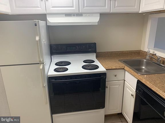 5th image of 69 Park Vallei Ln #69