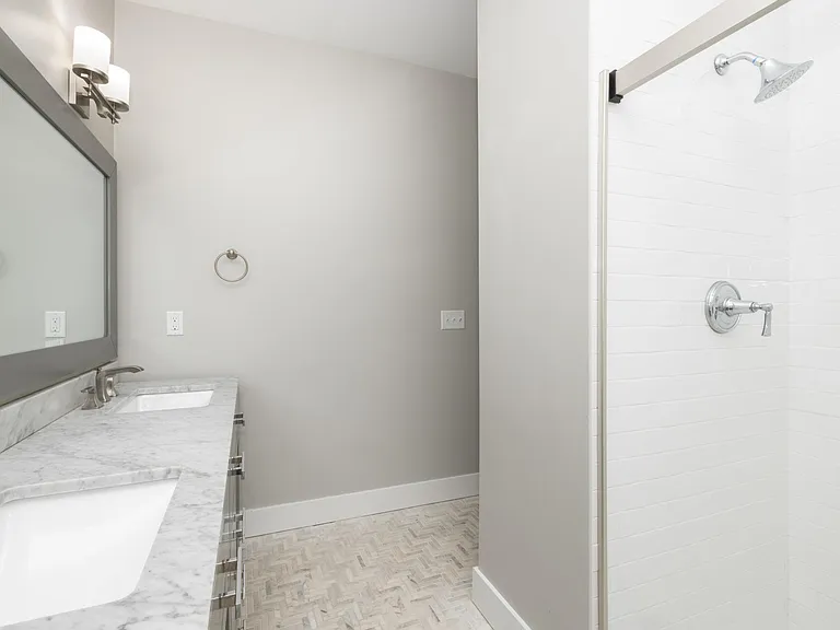 4003 N Downer Ave #B — Photo 14
