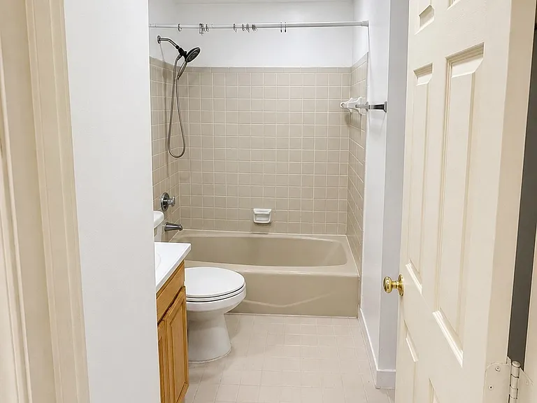 70 Tyler St #C2 — Photo 19