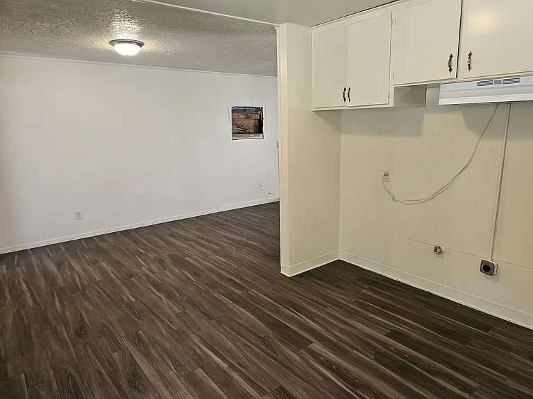 6641 Mitad Ct — Photo 6