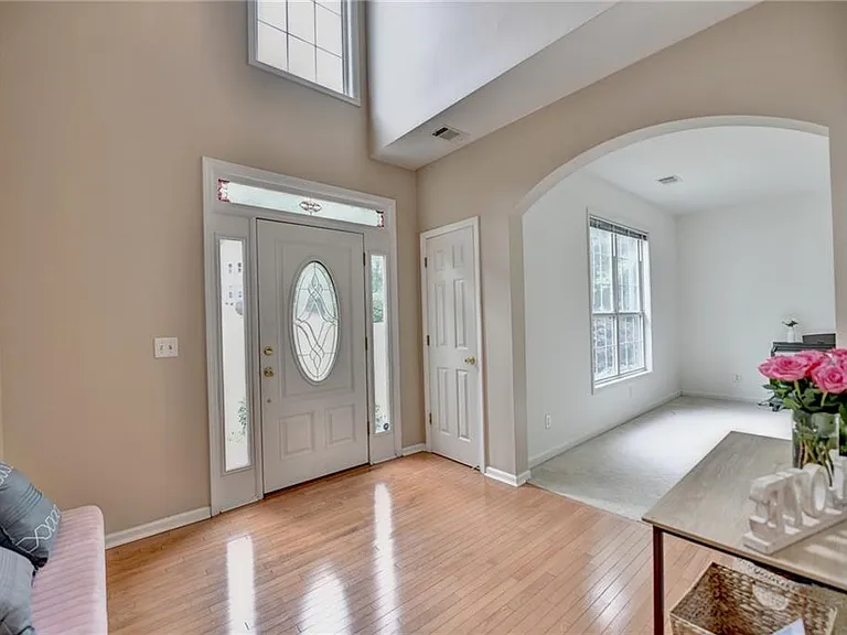 2172 Woodbriar Dr — Photo 6
