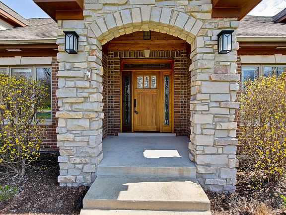 3rd image of 2264 Shannondale Dr
