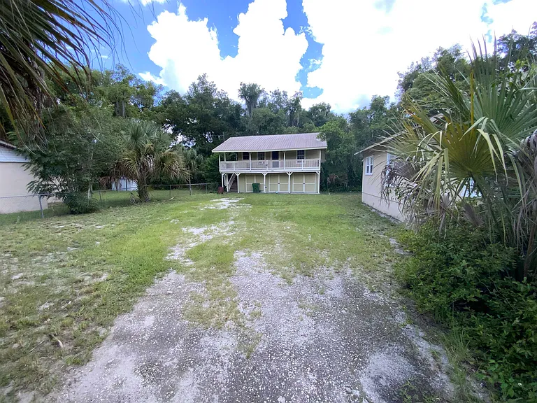506 Bronson St — Photo 14